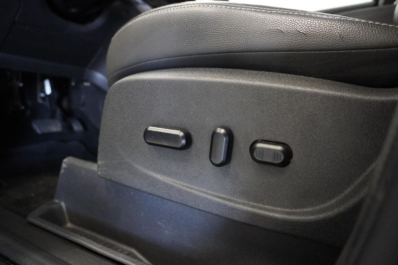 Ford Kuga (2019) 2.0 TDCI TITANIUM AUTOMAT - fotka 23 z 31