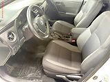 Toyota Auris (2015) 1.6i, ČR, autoAC - náhled 9