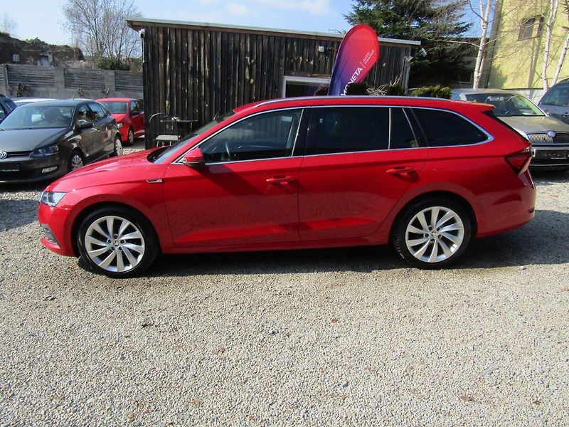 Škoda Octavia (2022) 2.0 TDI 110kW DSG SPORT Line - fotka 3 z 43