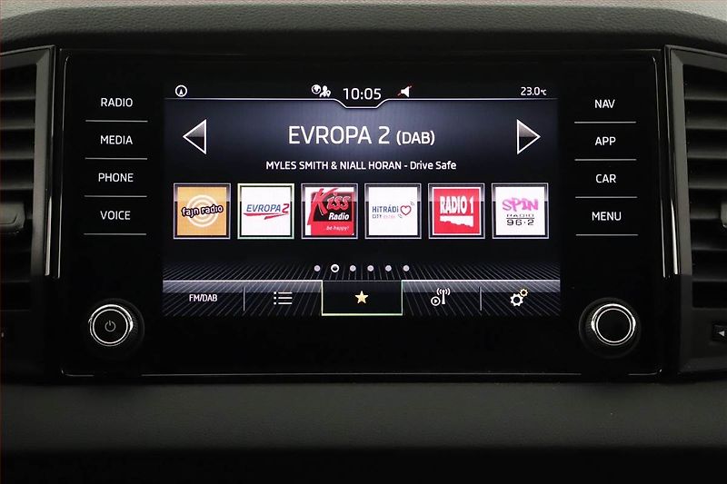 Škoda Karoq (2025) 2.0 TDI, Drive, FullLed - fotka 13 z 21