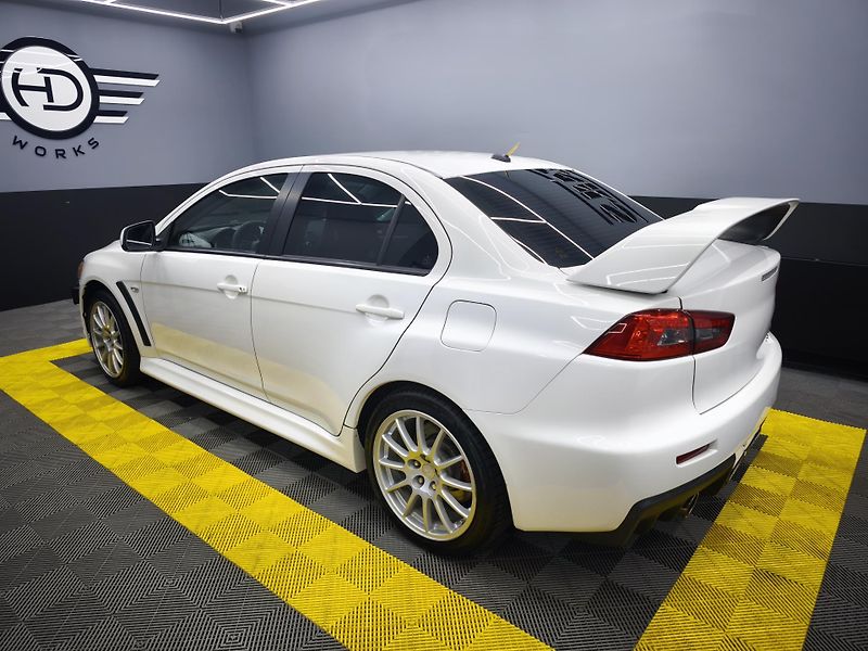 Mitsubishi Lancer (2011) EVO X - fotka 12 z 34