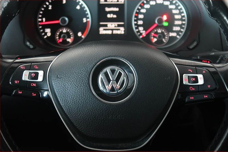 Volkswagen Sharan (2018) 2.0 TDI BMT, Automat, Navi - fotka 17 z 18