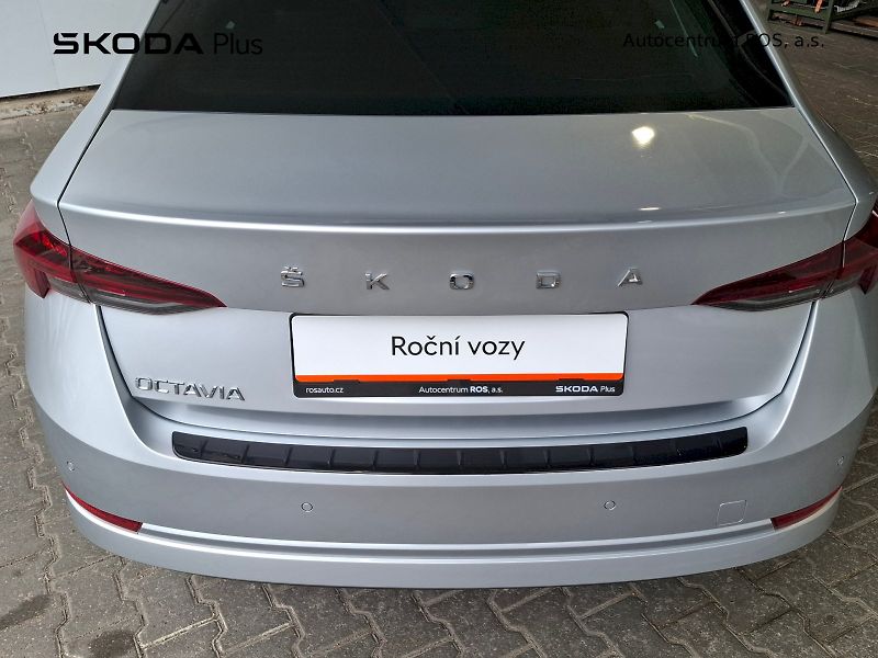 Škoda Octavia (2024) STYLE PLUS TD 85/2.0 M6F - fotka 2 z 39