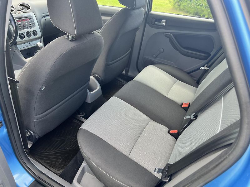 Ford Focus 1.6 74KW,55TKM!!,1MAJ,TZ,KLIMA - fotka 14 z 44