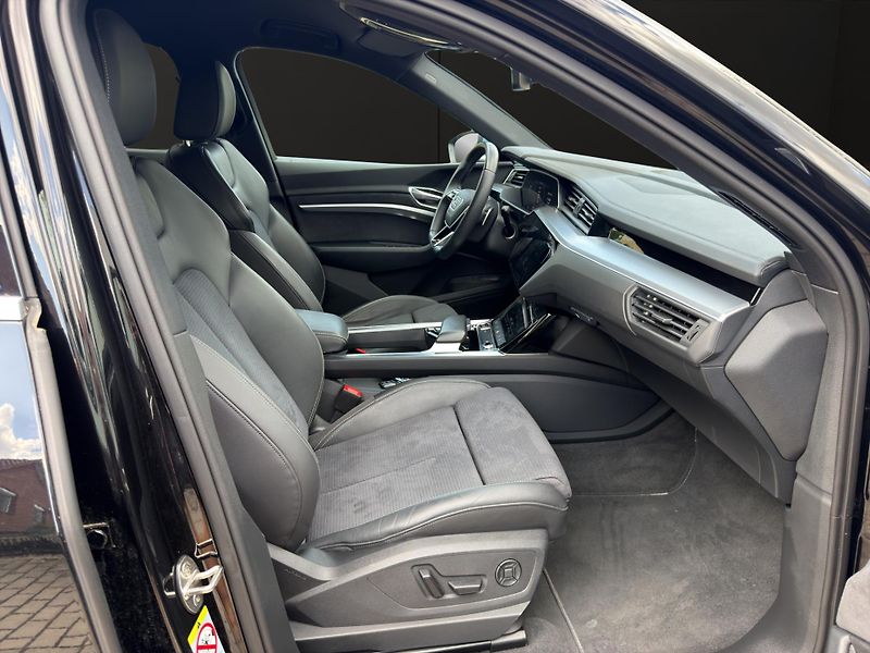 Audi e-tron (2022) ETRON-S 370KW 21 ALU - fotka 18 z 27