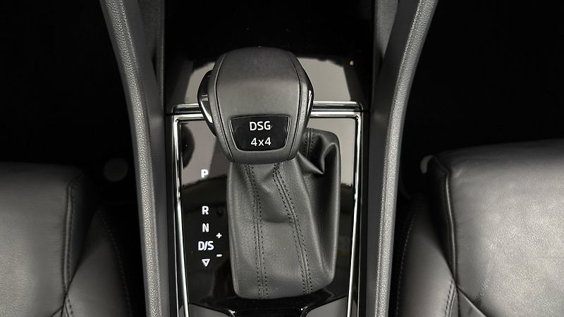 Škoda Kodiaq 2.0 TDI DSG 4x4 L&K - fotka 28 z 33