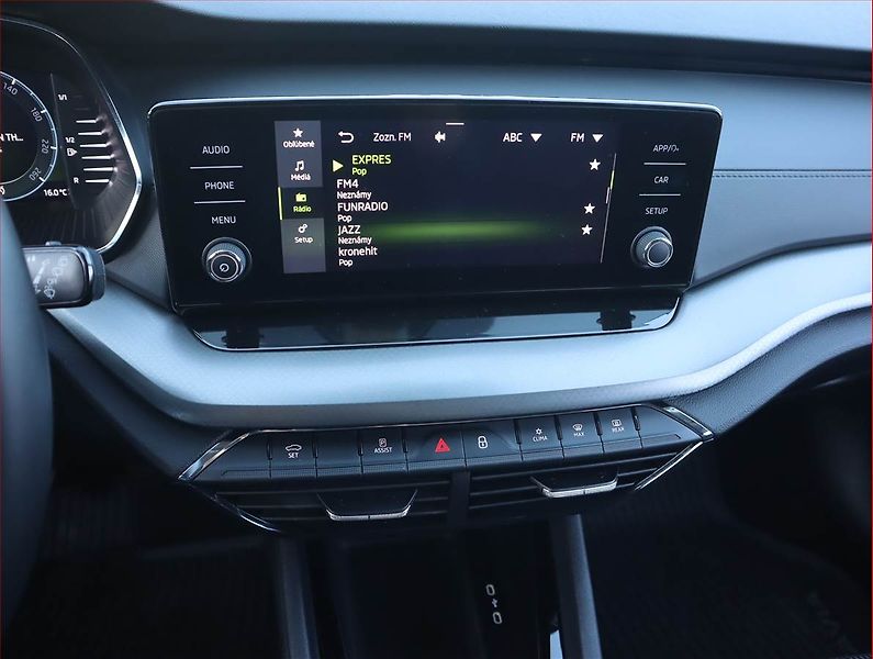 Škoda Octavia (2023) Ambition 1.5 TSI - fotka 12 z 20