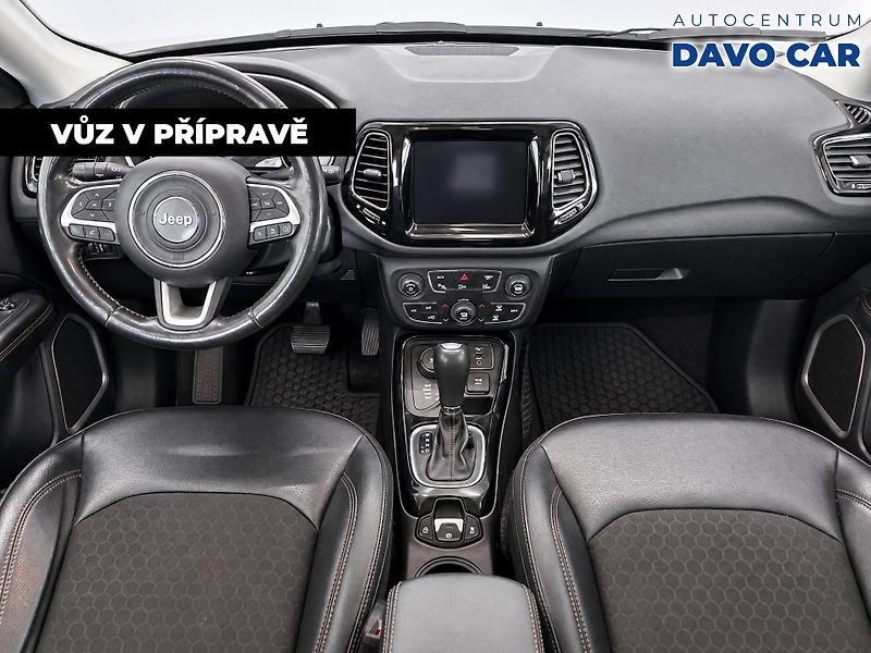 Jeep Compass 1,4 125kW Limited 4x4 Aut. CZ - fotka 3 z 12