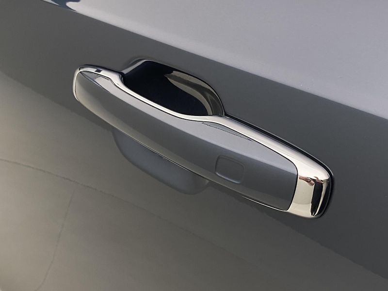 Volvo XC90 B5 AWD INSCRIPTION REZERVACE - fotka 36 z 46