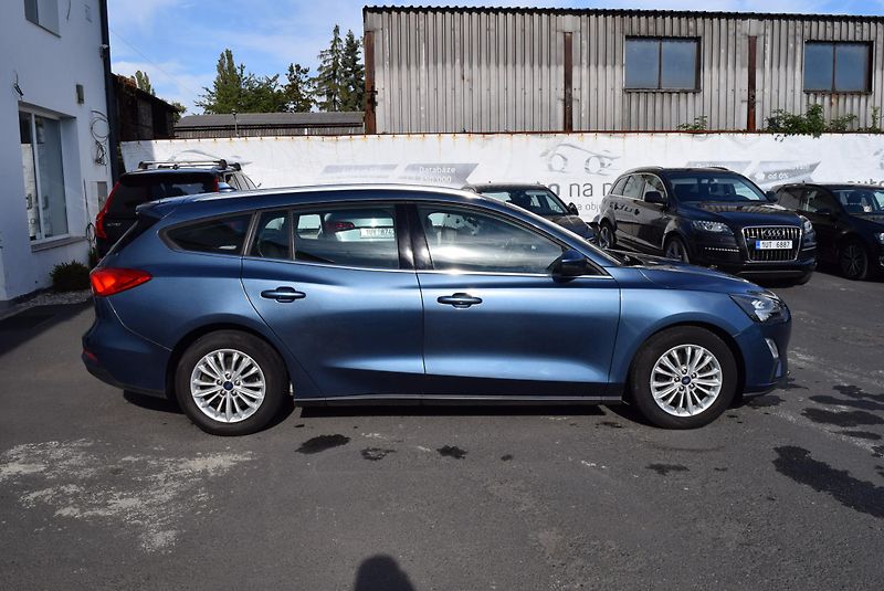 Ford Focus (2019) 2.0TDCI 110kw EcoBlue TAŽN LED - fotka 6 z 49