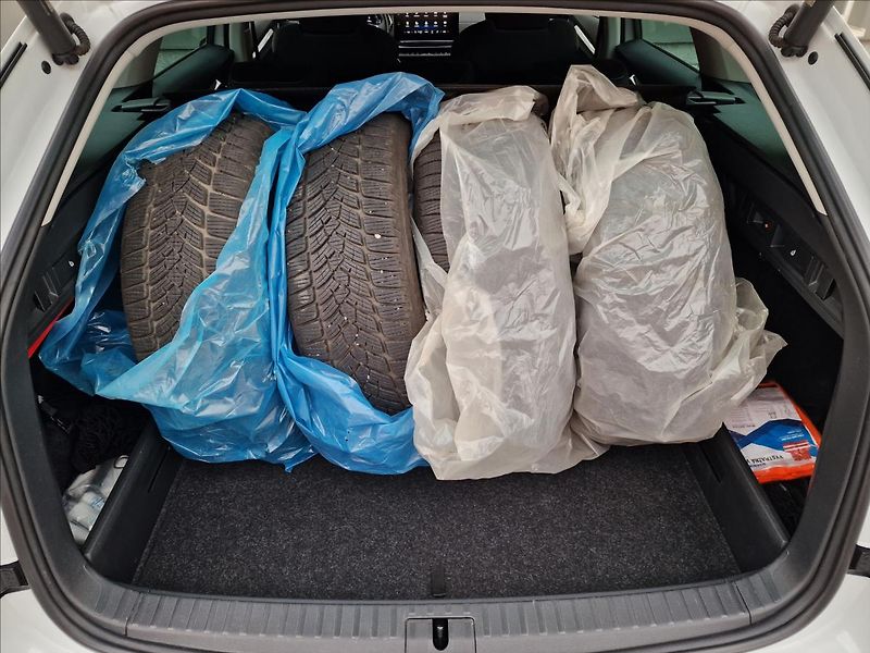 Škoda Octavia 2.0 TDI 110kw Style,ČR,1.Maj. - fotka 16 z 50