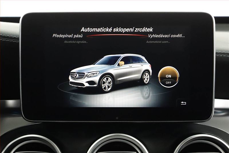 Mercedes-Benz GLC (2017) Avantgarde 250 d 4MATIC - fotka 17 z 23