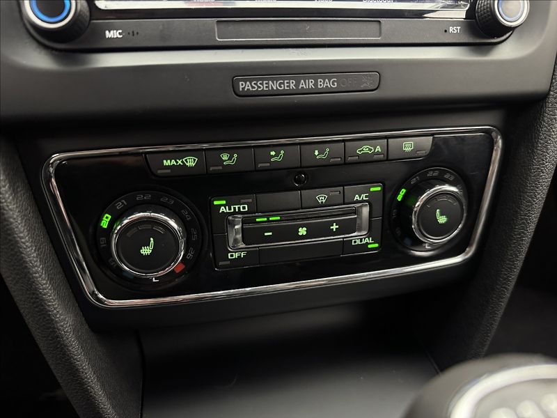 Škoda Superb 2,0 125kW L&K VÝHŘEV TAŽNÉ ČR - fotka 20 z 45