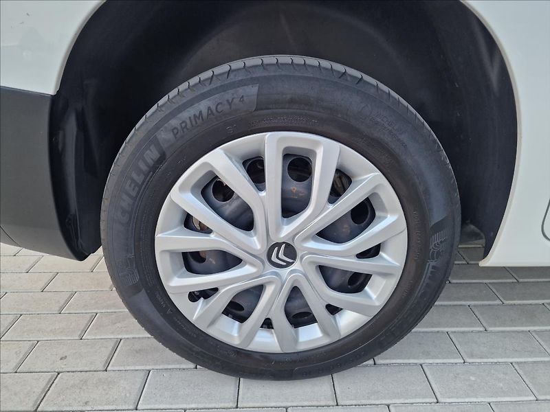 Citroën Berlingo 1.5 BlueHDi 100 Feel, ČR,1Maj - fotka 42 z 47