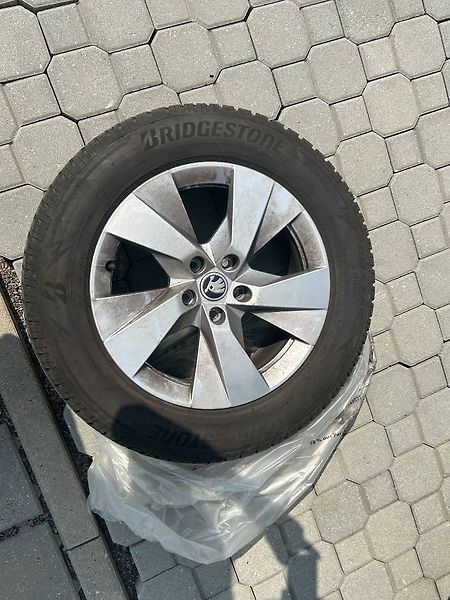 Škoda Kodiaq Sportline 7DSG 4x4 2,0TDI - fotka 28 z 28