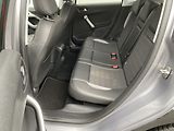 Peugeot 2008 (2019) 1.2 PT, Allure, kůže, navi - náhled 10