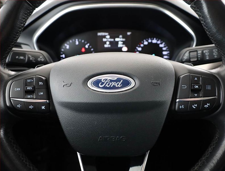 Ford Focus (2019) 1.5 TDCi, Automat, Serv.kniha - fotka 8 z 18