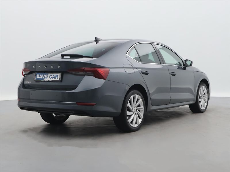 Škoda Octavia 2,0 TDI 110kW DSG Style CZ - fotka 7 z 39