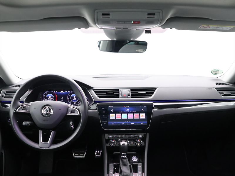 Škoda Superb 2,0 TDI 140kW DSG 4x4 CZ L&K - fotka 29 z 34