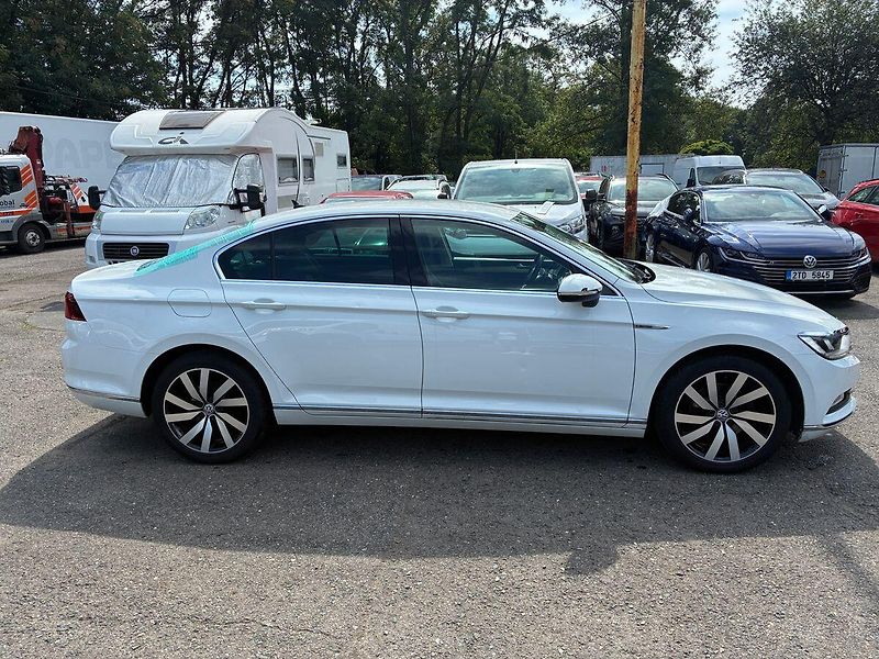 Volkswagen Passat 2.0 TDi 110 kW 4x4 HighLine ČR - fotka 3 z 26