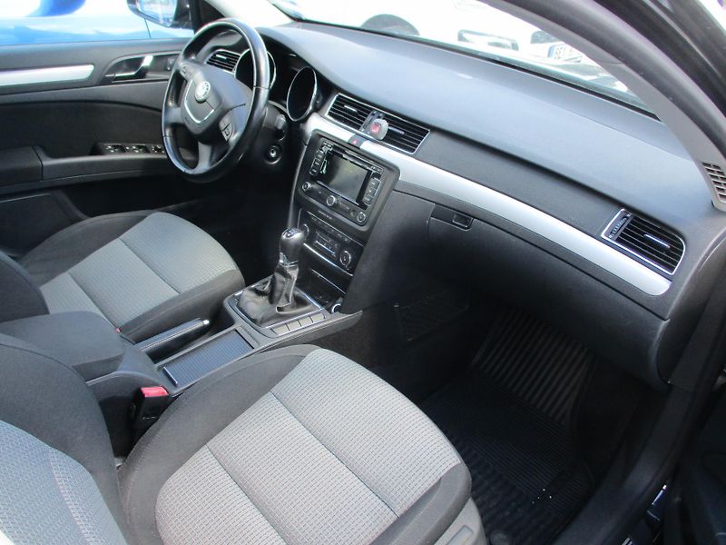 Škoda Superb (2013) combi II 4x4 2,0 TDi - fotka 5 z 11