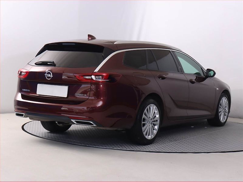 Opel Insignia (2018) 2.0 Turbo 4x4, 4X4, Automat - fotka 5 z 23