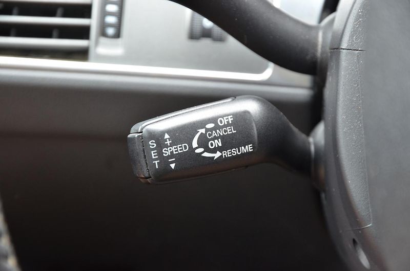 Audi A6 (2005) Avant 2.4i V6 130kW  - fotka 23 z 28