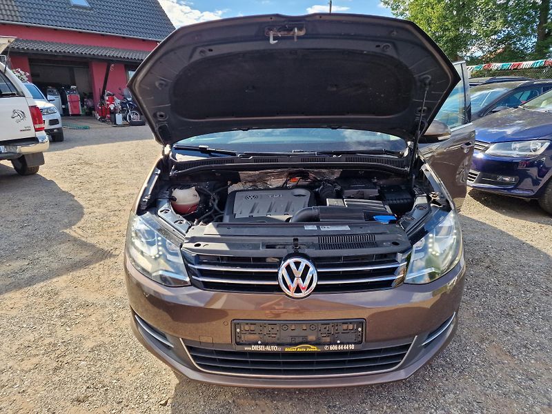 Volkswagen Sharan 2,0TDI 4x4 103KW HIGHLINE  - fotka 20 z 20