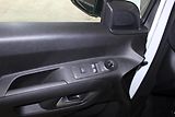 Opel Combo (2025) Electric Van L2 (XL) 136k - náhled 14