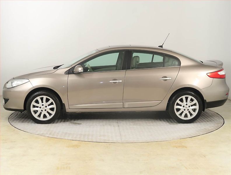 Renault Fluence (2010) 1.6 16V, levný provoz - fotka 3 z 18