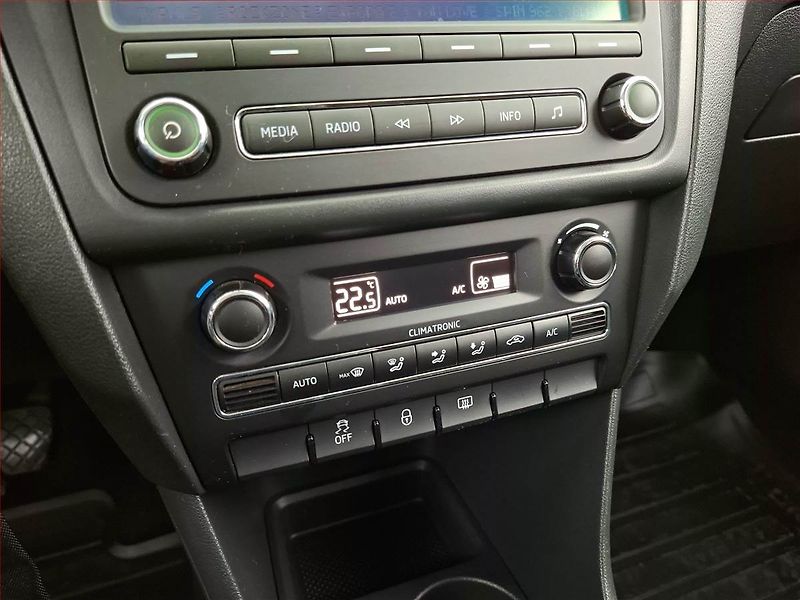 Škoda Rapid (2013) Ambition 1.2 TSI - fotka 14 z 15