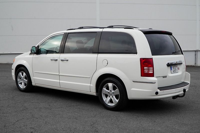 Chrysler Town & Country 3.8L V6 LPG - fotka 10 z 30