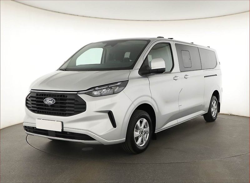 Ford Transit Custom (2025) 2.0 EcoBlue - fotka 2 z 16