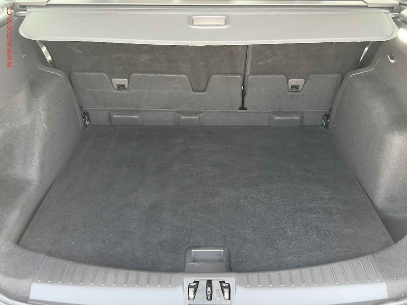 Ford Kuga (2018) 1.5 EB, ČR, LED, navi, park - fotka 7 z 17