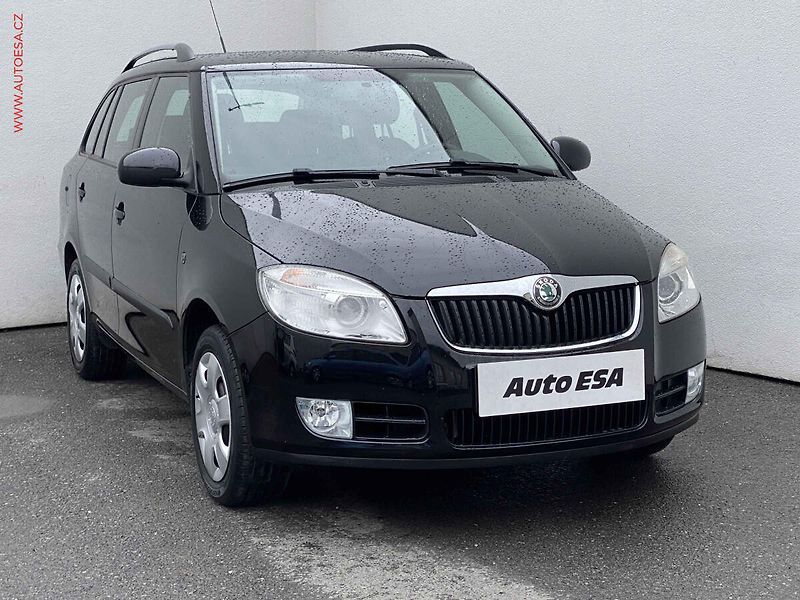 Škoda Fabia (2009) 1.6 16V, Ambiente, +kola - fotografie inzerátu