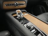 Volvo XC90 B5 AWD INSCRIPTION REZERVACE - náhled 26