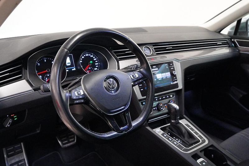 Volkswagen Passat - fotka 5 z 6