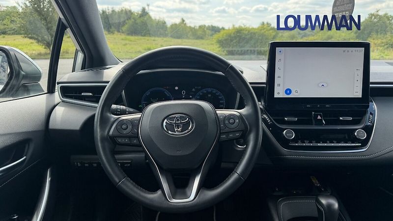 Toyota Corolla 1.8 HEV CVT Style - fotka 14 z 27
