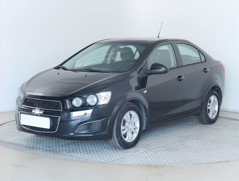 Chevrolet Aveo (2013) 1.2 i 16V, po STK, Tažné - fotka 2 z 16