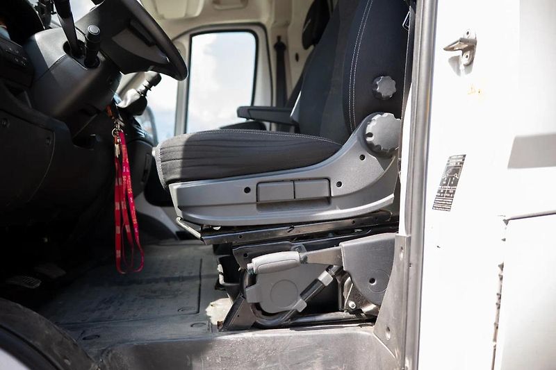 Fiat Ducato 2.3 130 kW / Chladící nástavba - fotka 15 z 28