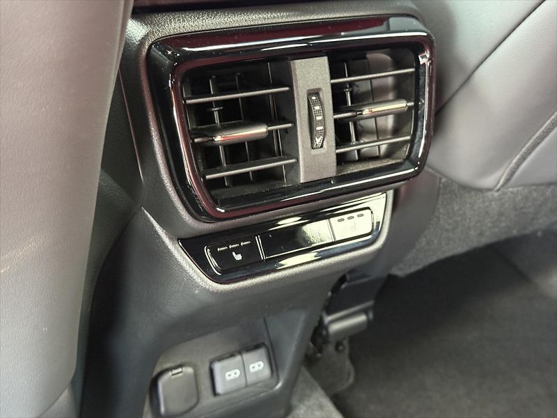 Lexus NX 350h 2,5 F-sport, 4x4 - fotka 25 z 28