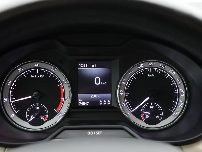 Škoda Yeti 2.0 TDI 81kW Aut.Klima Tažné - fotka 18 z 27