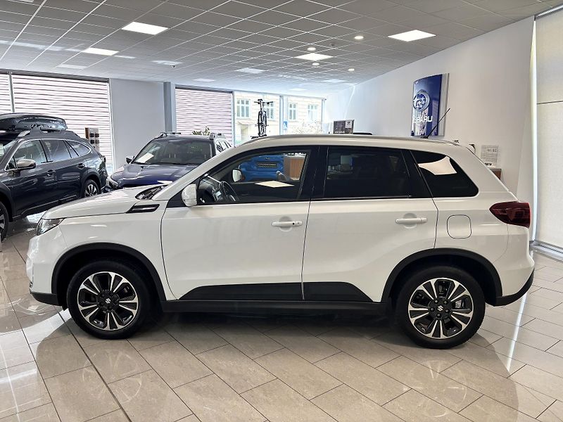Suzuki Vitara 1.4 Elegance Panorama 4x4 6AT - fotka 2 z 48