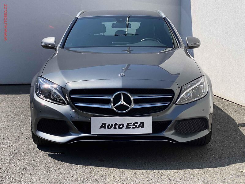 Mercedes-Benz Třídy C (2017) 2.0T C200, Avantgarde, LED - fotka 2 z 18