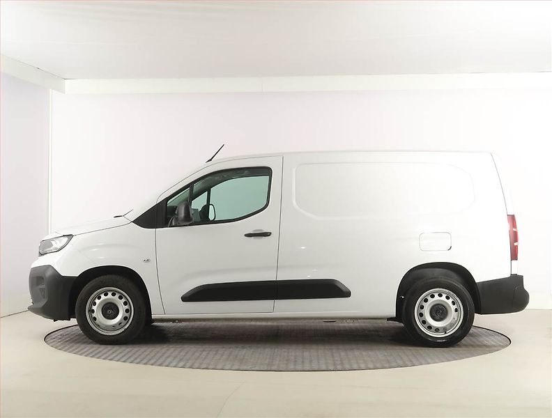 Peugeot Partner (2025) Maxi 1.5 BlueHDi, 3Místa, ČR - fotka 3 z 17