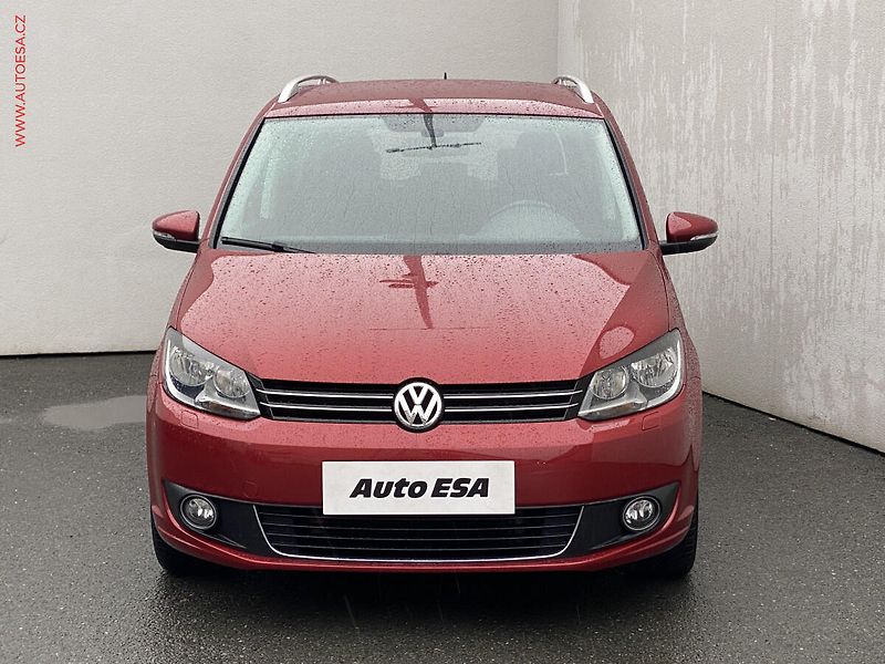 Volkswagen Touran (2011) 1.4 TSi, Highline, výhřev sed - fotka 2 z 17