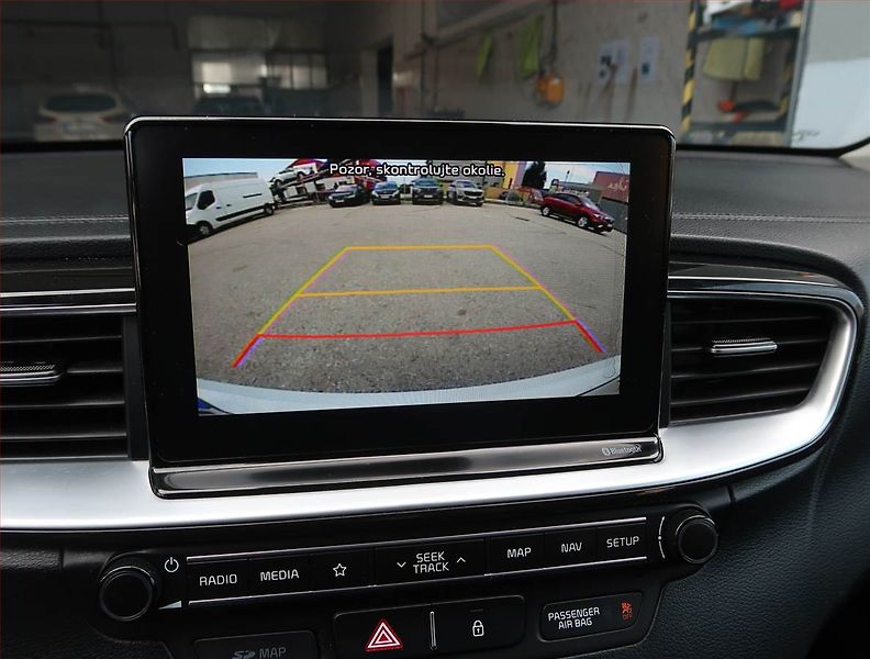 Kia Ceed (2019) 1.6 CRDi, Navi, Tempomat - fotka 17 z 18