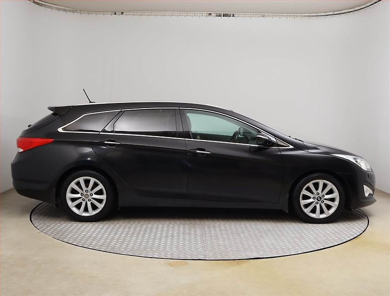 Hyundai i40 (2012) 1.7 CRDi, ČR,1.maj, Serv.kniha - fotka 6 z 18