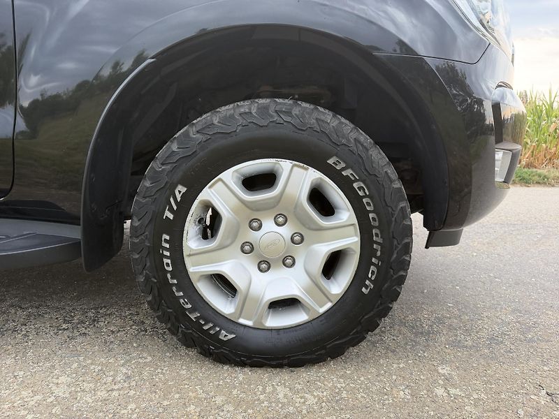 Ford Ranger 3,2 TDI 200PS *NOVÝ MOTOR* - fotka 31 z 73