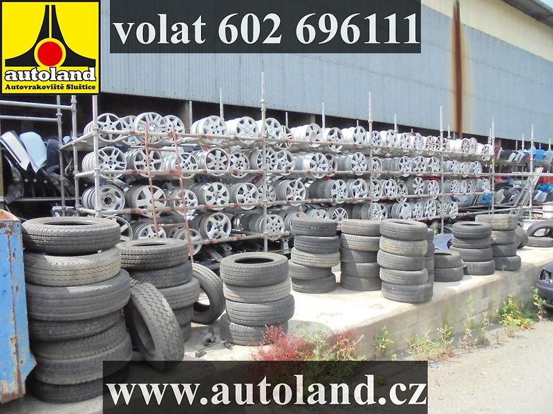 Volvo S40 (2006) VOLAT 602 696111 - fotka 9 z 13